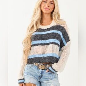 Kimchi Blue Kingston cropped Sweater Size Medium